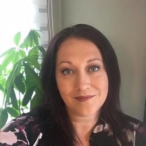 Meet your Posher, Karine